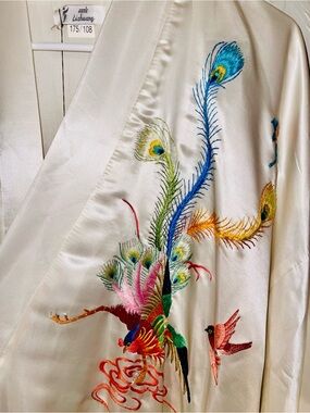 High-Quality Cream Satin Lined Embroidered Robe - Peacock & Phoenix 90s Unisex